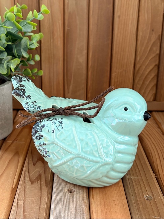 Home Decor Other - Vintage Style Ceramic Bird Figurine, Shabby Chic Farmhouse Mint Potpourri Holder